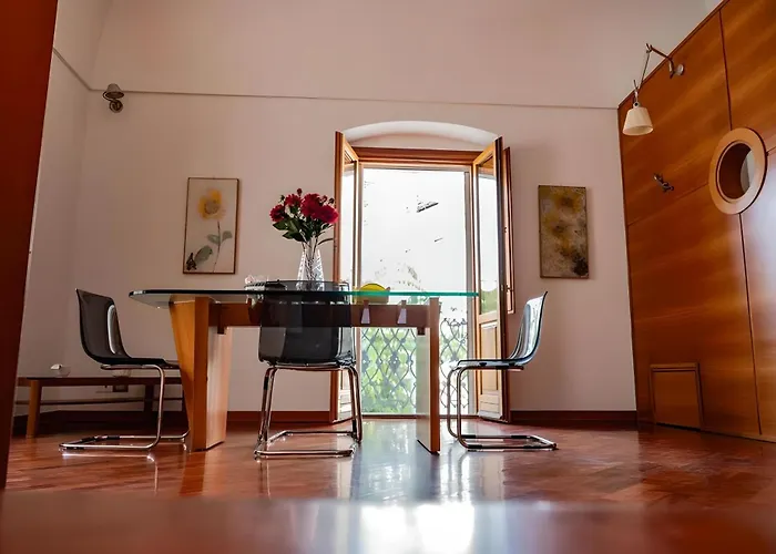 foto di Appartamento La finestra sulla piazza Pisticci